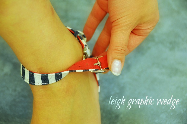 leigh graphic wedge border321